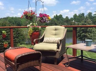 222 Lake Manor Rd, Chapel Hill, NC 27516