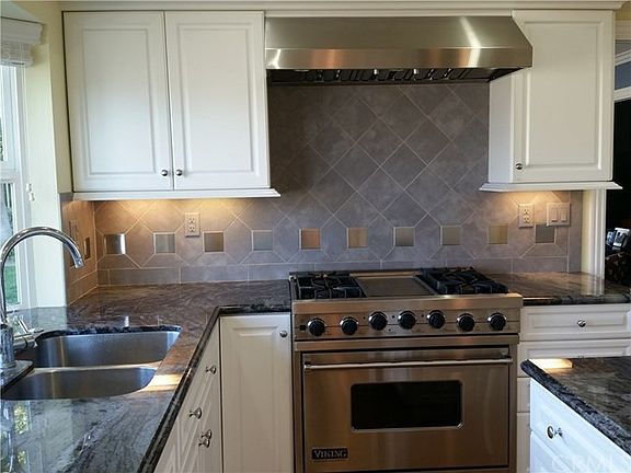 Remodeled Kitchen with Viking Range