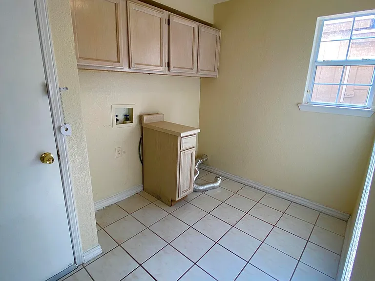 12521 Crystal Ridge St — Photo 17