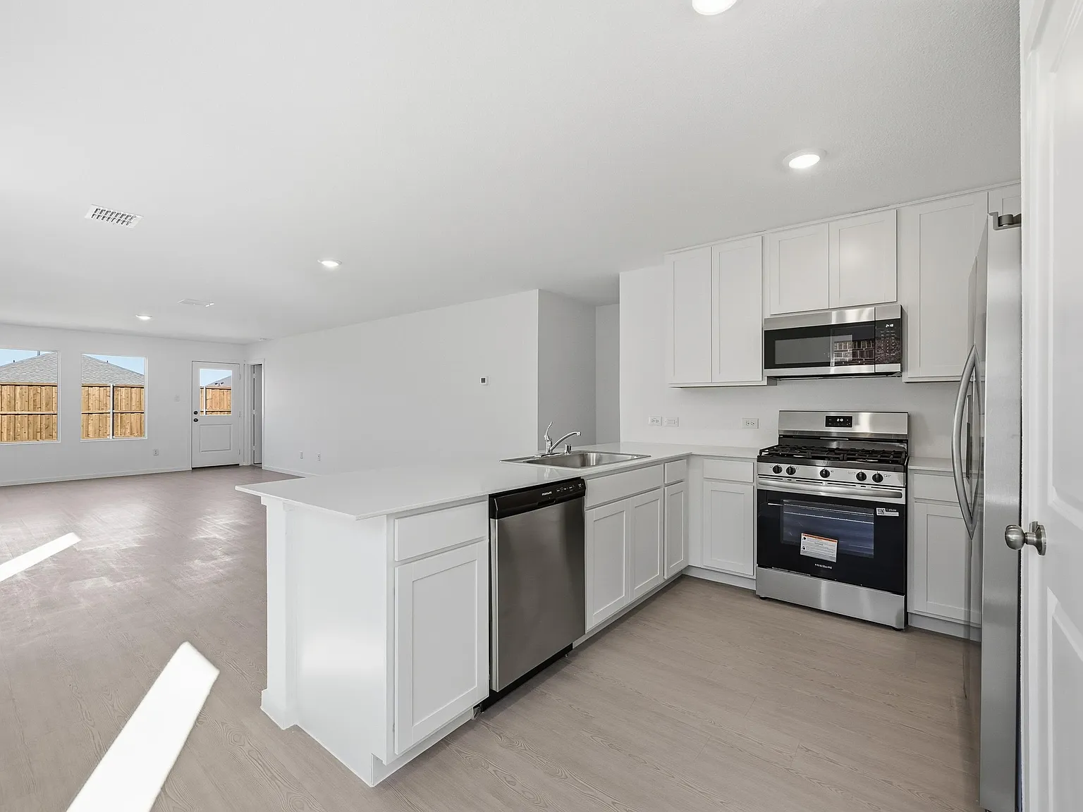1617 Elliott Road; Howe 75459 - 1 — Photo 4