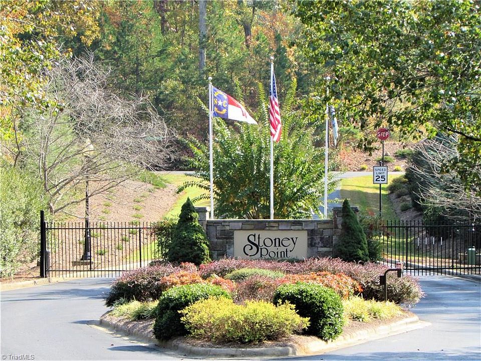 1st image of 231 Emerald Isle Ct