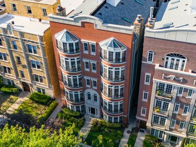 632 W Wrightwood Ave APT 3E, Chicago, IL, 60614