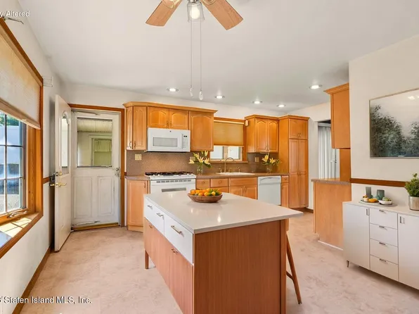 172 Wieland Ave, Staten Island, NY 10309