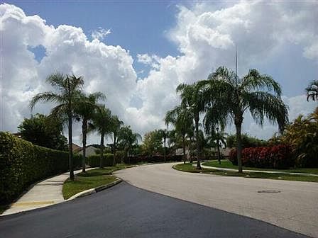 1st image of 10440 SW 67th St