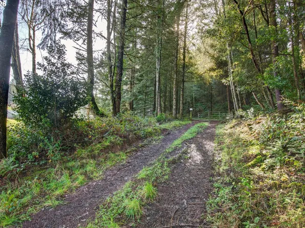 0 Highway 42 S #2, Coquille, OR 97423