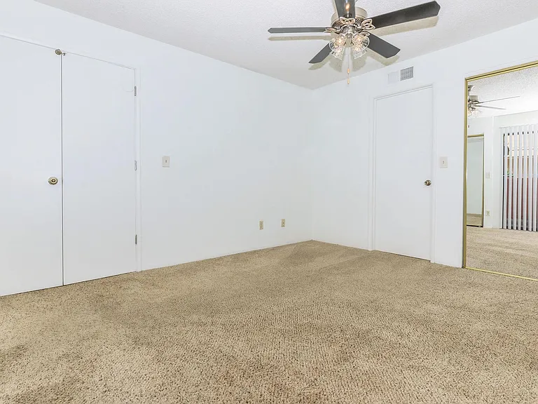 Rio Cancion Apartments — Photo 104