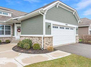 10185 E Cross Roads Cir SE, Caledonia, MI 49316