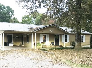 533 Crabtree Rd, Selmer, TN 38375