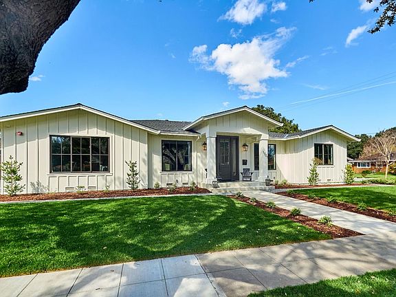 3rd image of 1703 Laurelwood Dr