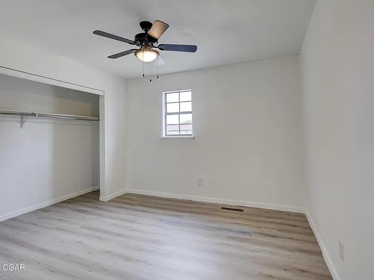 1119 S Saint Louis Ave — Photo 19