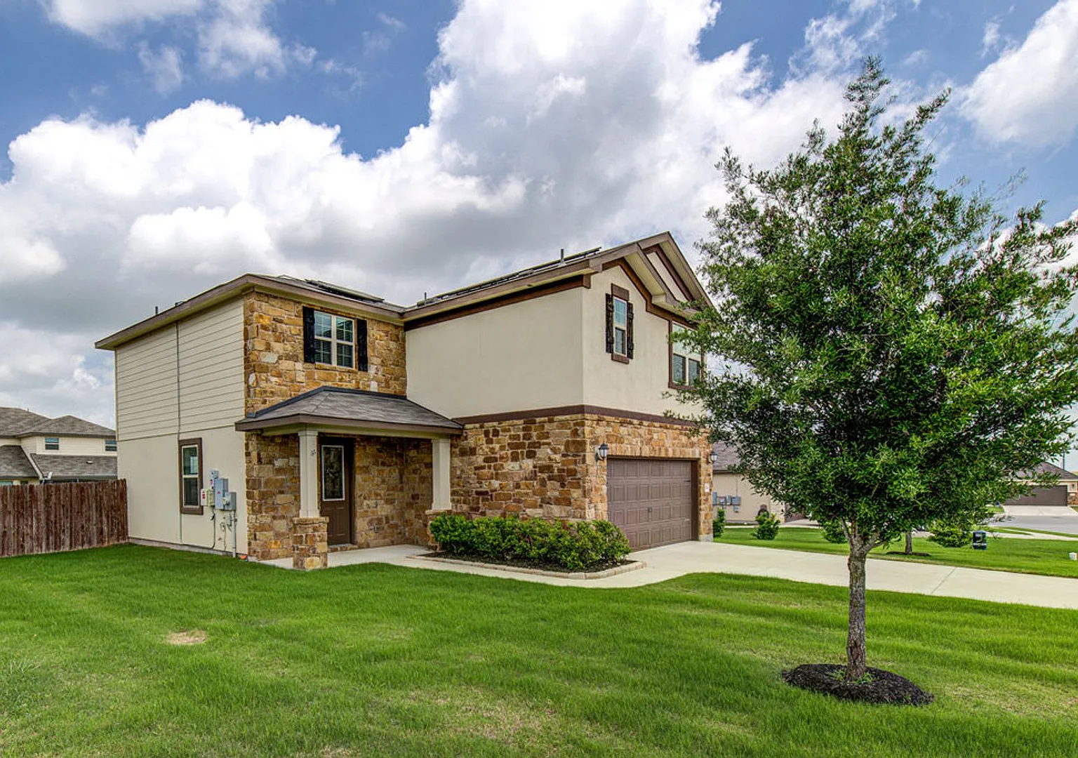 **Two Weeks Free Rent Beautiful 3 Bedroom, 2.5 Bath Energy Efficient Home In The Desirable Verona... — Photo 1
