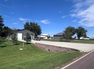 40468 247th St, Mitchell, SD 57301