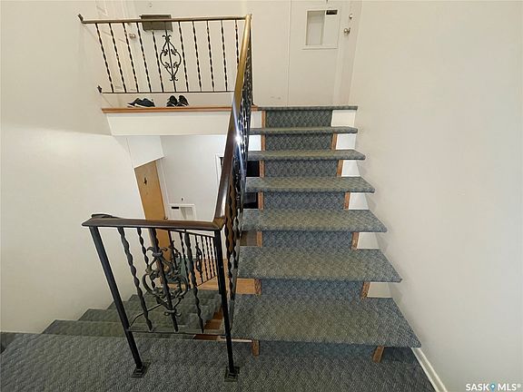 5th image of 601 6th Avenue NE