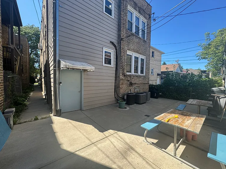 5405 N Sawyer Ave #1 — Photo 12