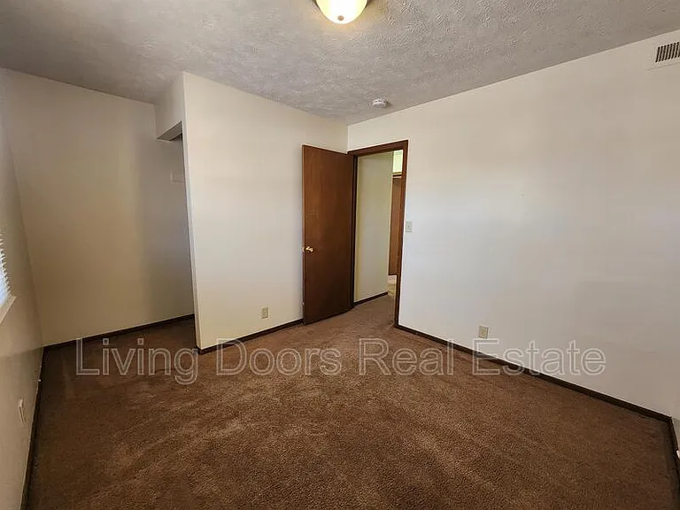 1507 David Dr — Photo 10