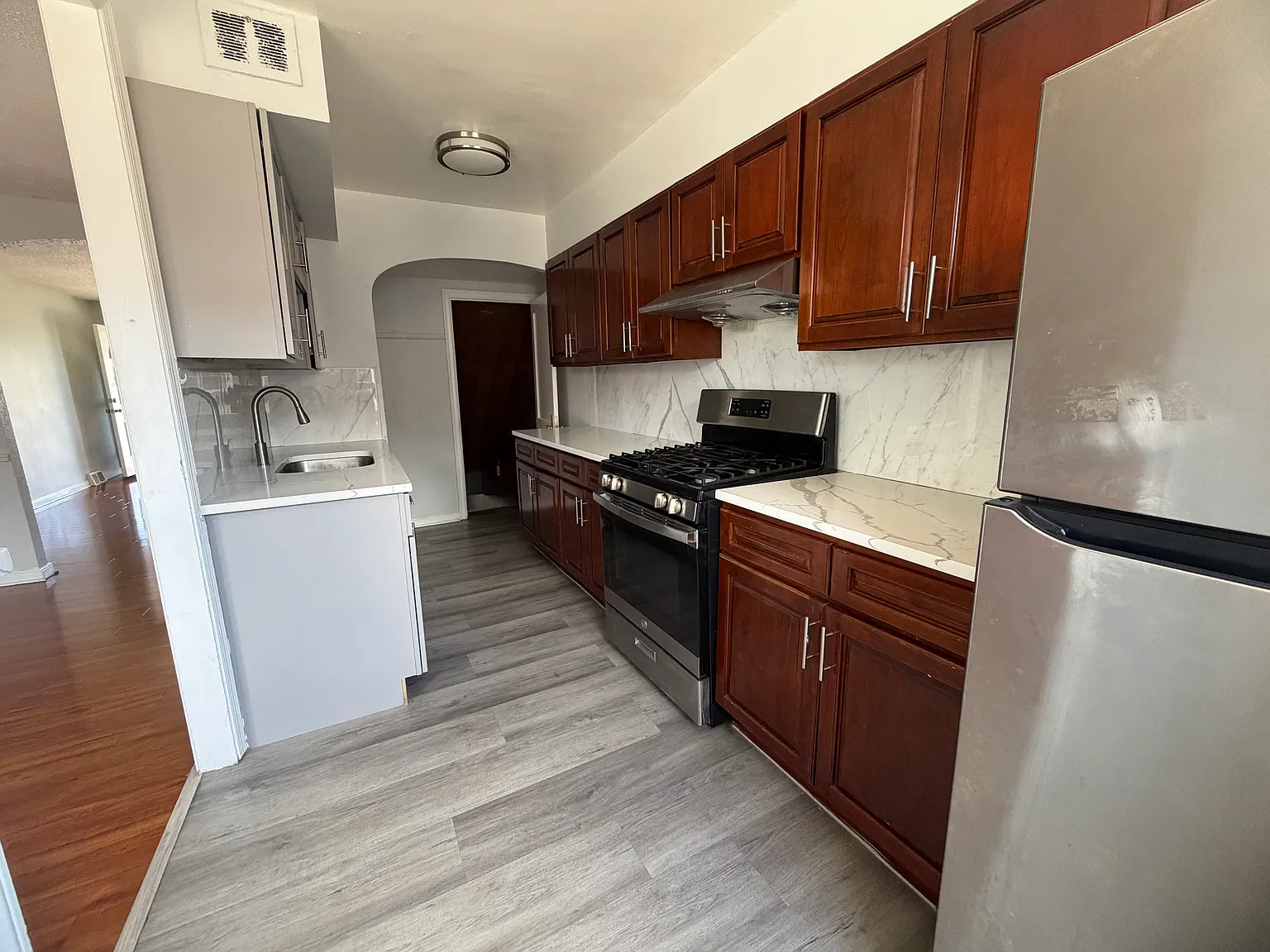 3 bed, 1170 sqft, $1,800 — Photo 4