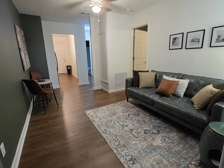 541 Okaloosa St #543 — Photo 8