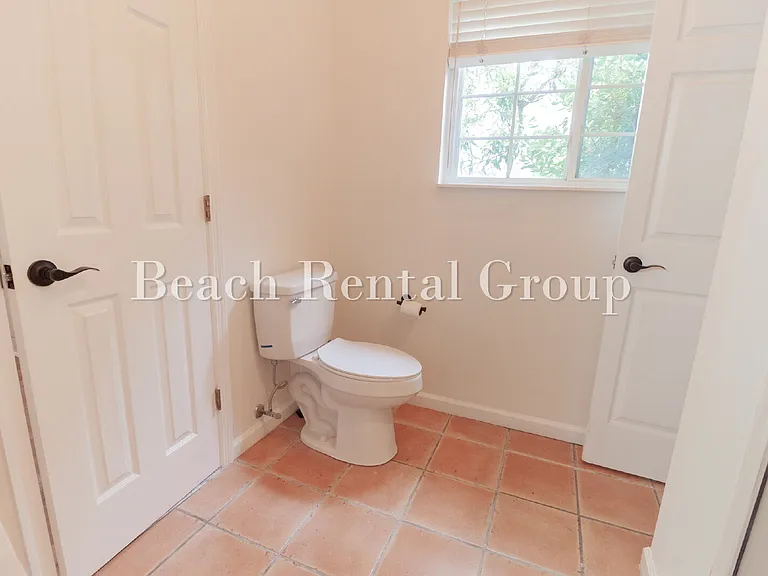 1813 Windmere Way — Photo 14