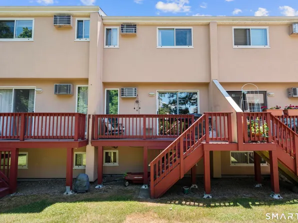 560 Shennecossett Road #B54, Groton, CT 06340