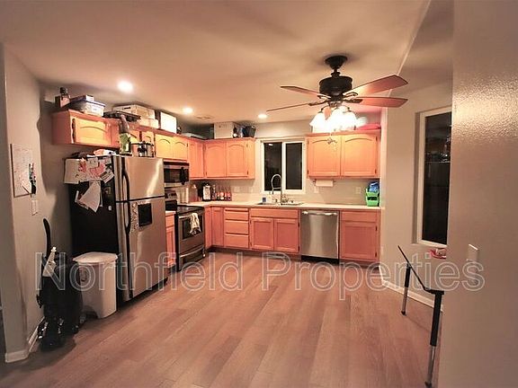 5th image of 6405 81st Dr NE