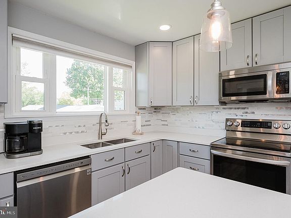 5th image of 2222 Monocacy Rd