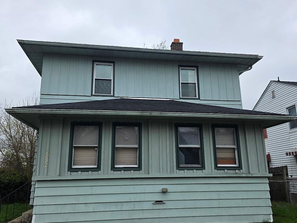 1st image of 2022 Roger St