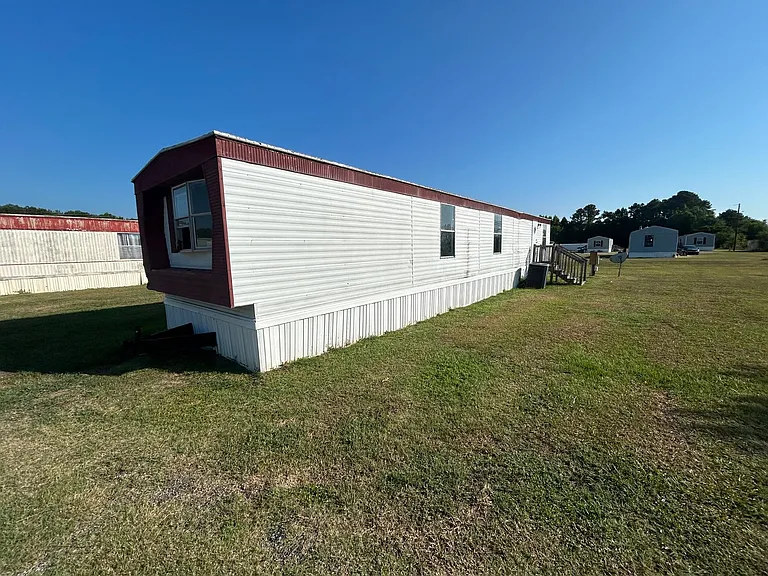 312 Reid Ct — Photo 2