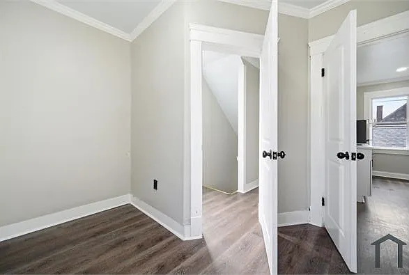 1153 E 74th St #1 — Photo 11