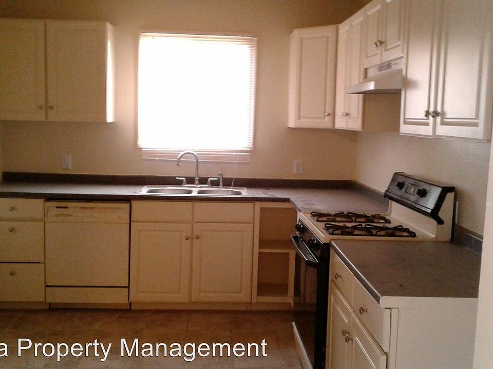 2nd image of 309 S Oildale Dr