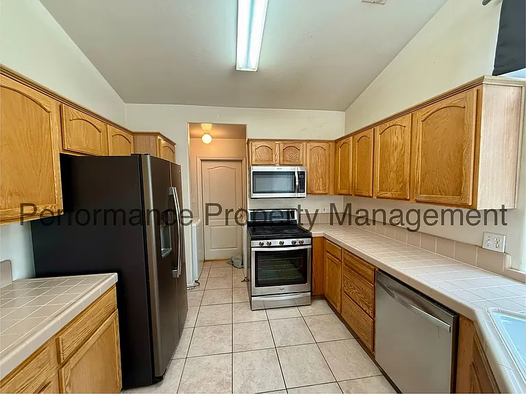 7217 Silver Spray Ave — Photo 6