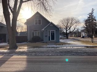 1264 4th Ave, Windom, MN 56101