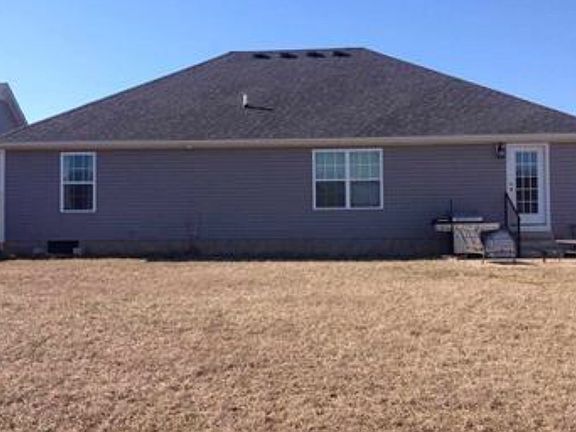 3rd image of 321 White Dogwood Dr