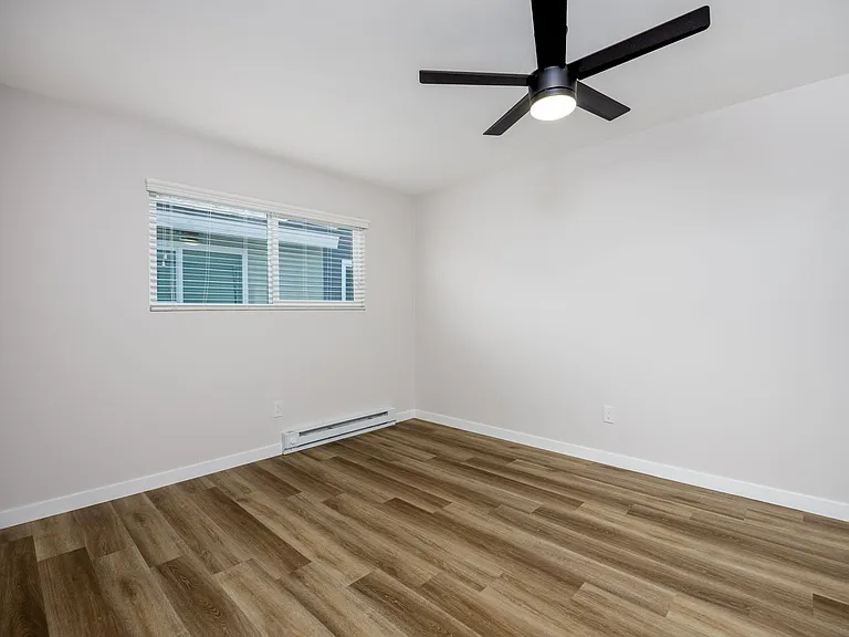 1305 Amethyst St — Photo 11
