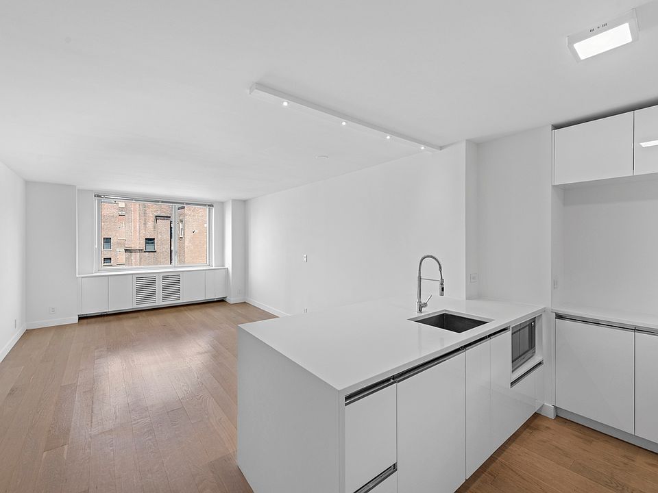 1st image of 301 W 53rd St APT 8C