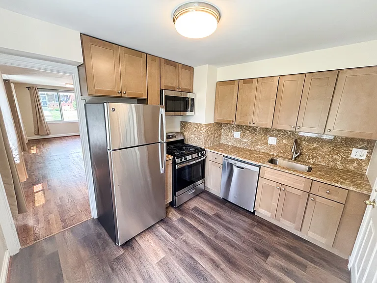 5027 Sargent Rd NE — Photo 6