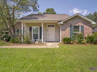 917 Kathryn St, Denham Springs, LA 70726