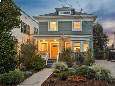 758 61st St, Oakland, CA, 94609