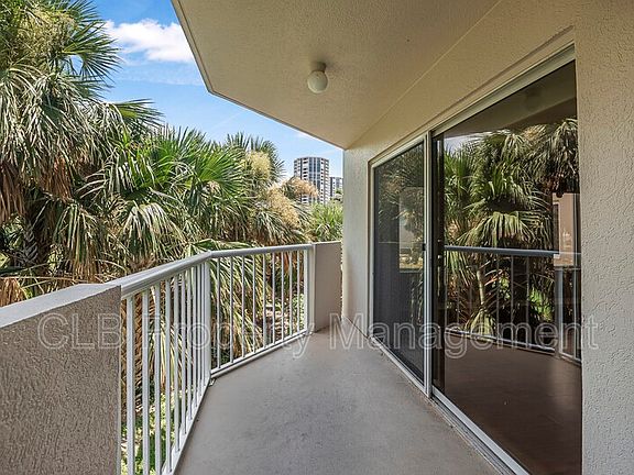 2nd image of 3 Oceans West Blvd APT 2D5