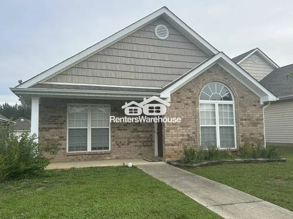 2147 Village Ln, Calera, AL 35040