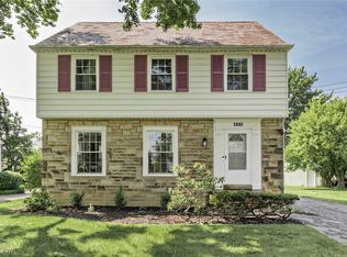 4030 Silsby Rd, University Heights, OH 44118