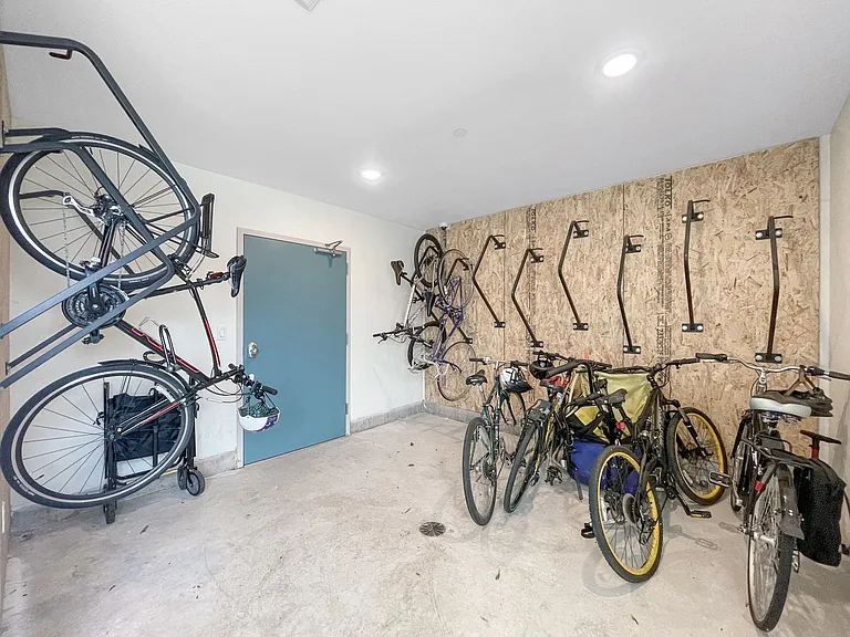 Fremont Villas — Photo 11