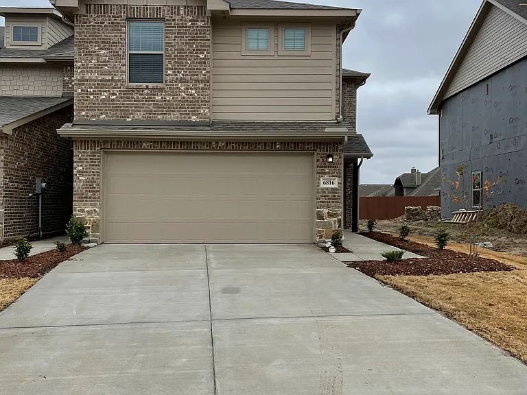 6816 Topaz Dr — Photo 1