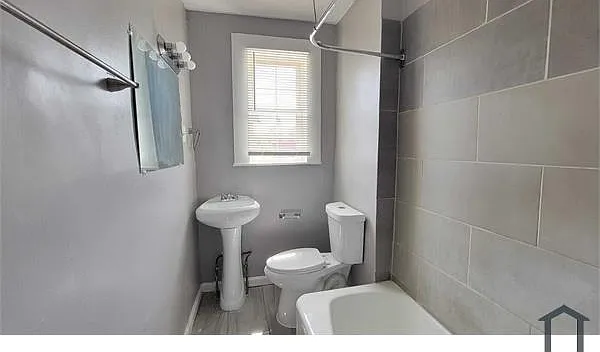 2 bed, 1300 sqft, $1,895 — Photo 3