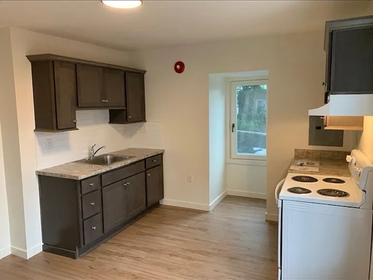 601 N Lime St #3 — Photo 6
