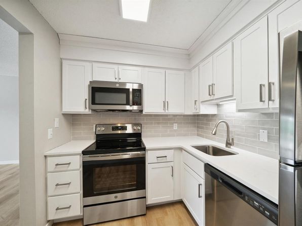 155 Gleason Lake Rd APT 404