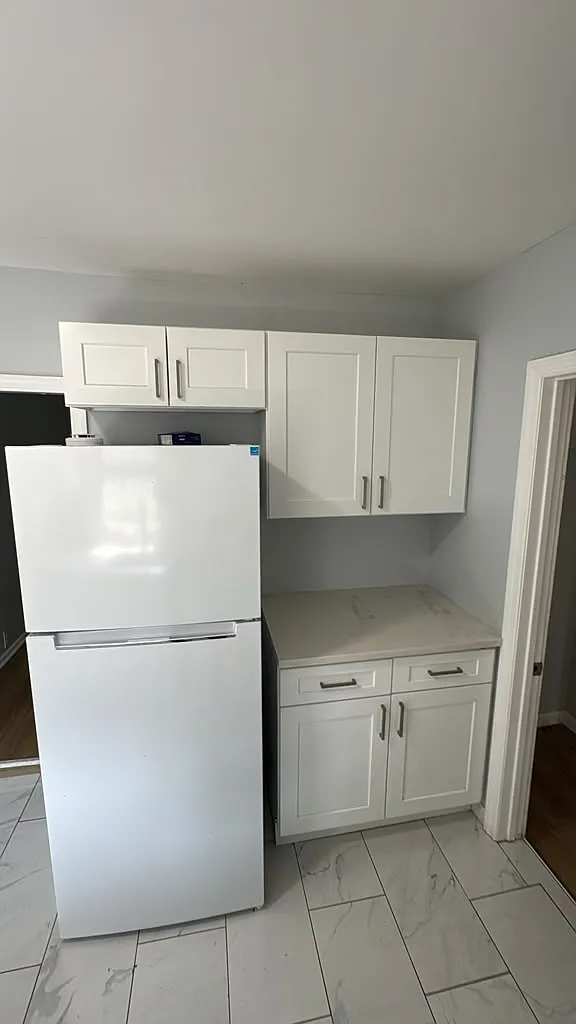4 bed, $3,300 — Photo 2