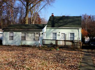 17965 Glenis Ave, Brownstown, MI