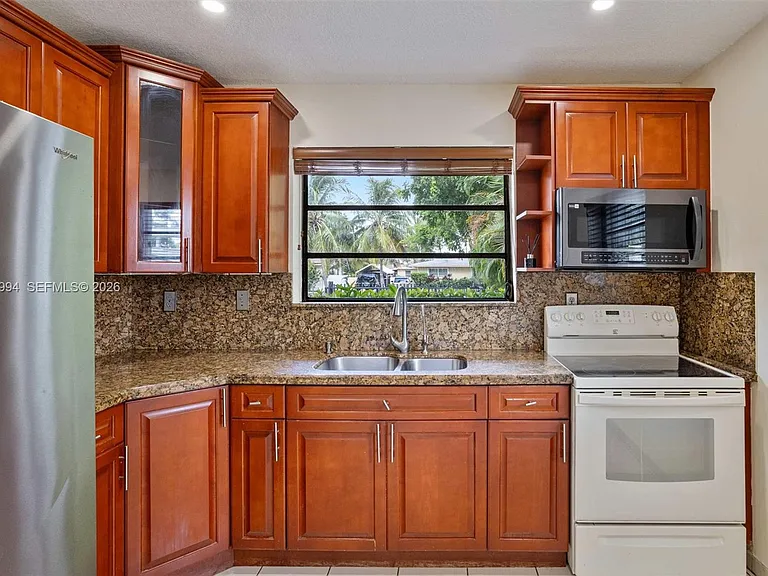 337 Grand Canal Dr #1 — Photo 4