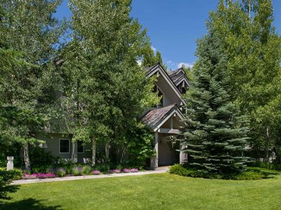 3030 N White Pine Ln, Wilson, WY, 83014