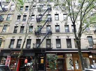 216 E 10th St APT 2D, New York, NY 10003